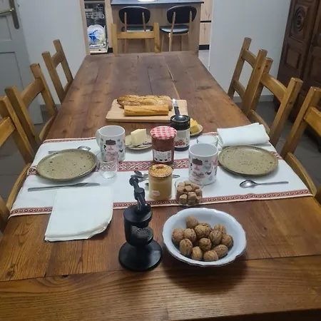 Bed & Breakfast La Parenthese Des Collines *